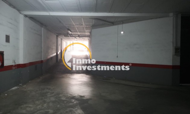 Resale - Garage - Torrevieja - Estacion de autobuses