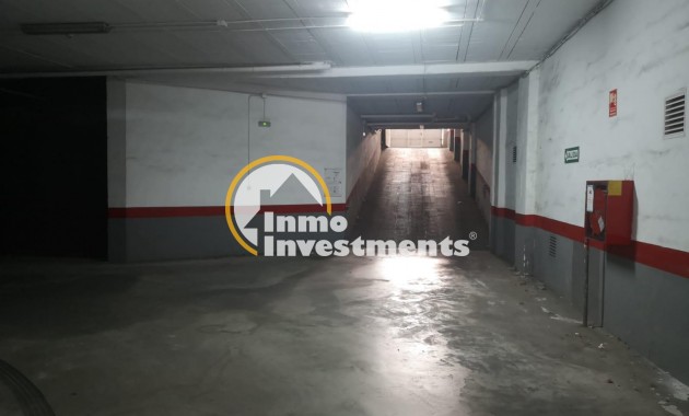 Resale - Garage - Torrevieja - Estacion de autobuses