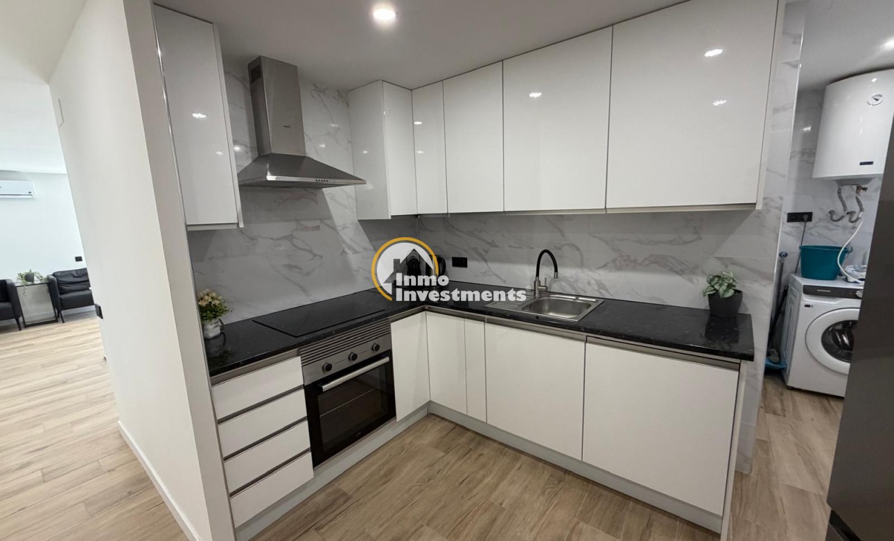 Resale - Apartment - Torrevieja - Beach