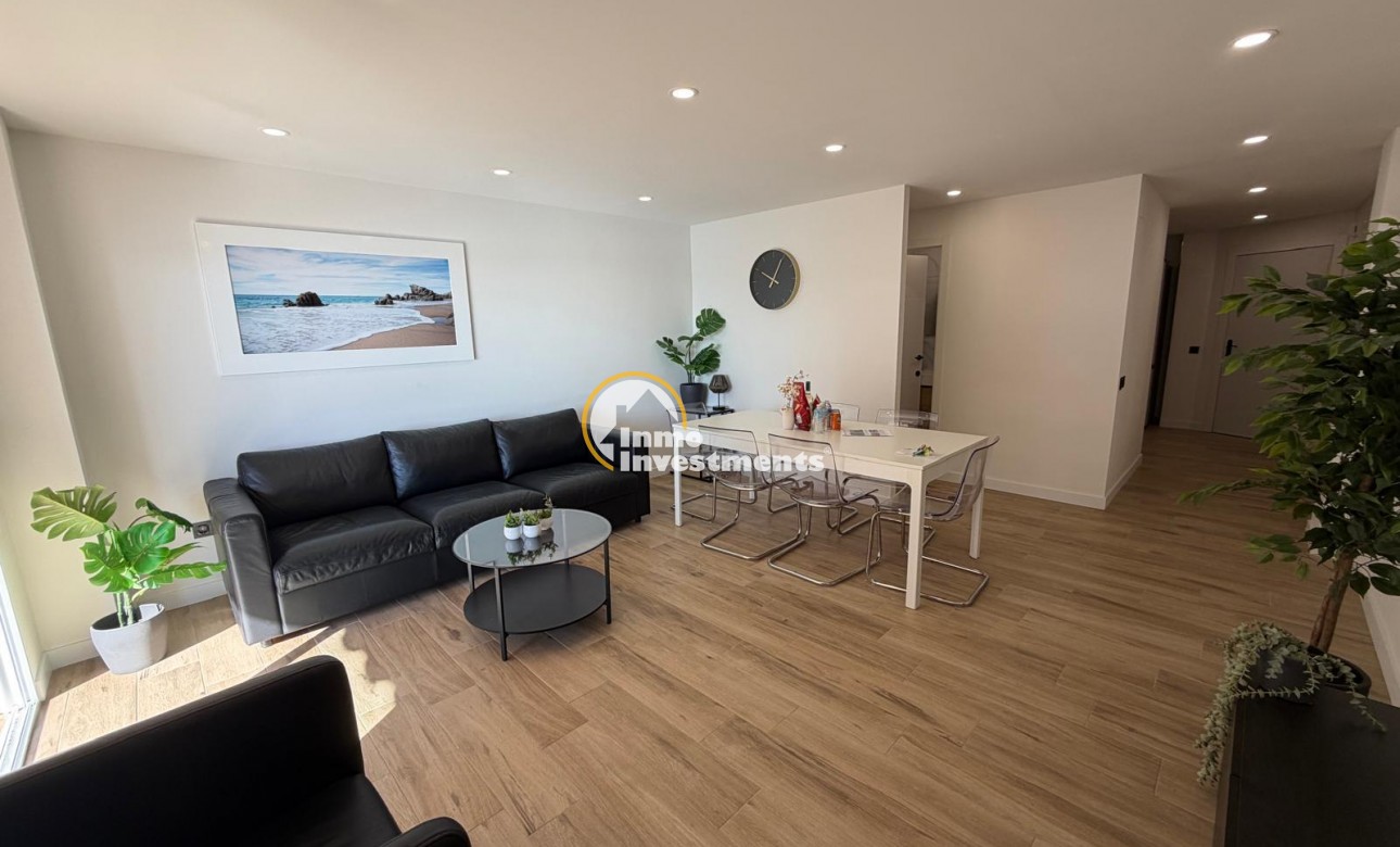 Resale - Apartment - Torrevieja - Beach