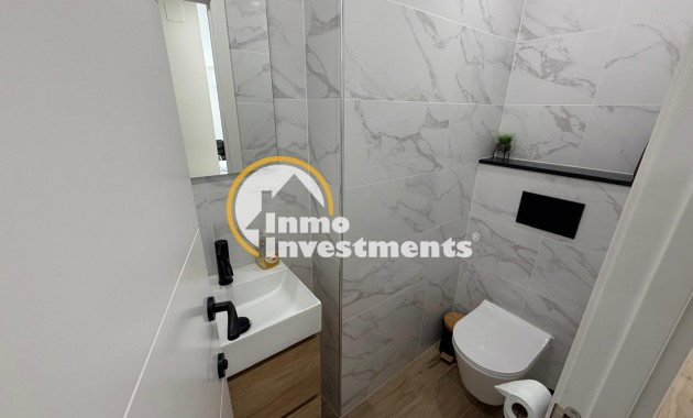 Resale - Apartment - Torrevieja - Beach