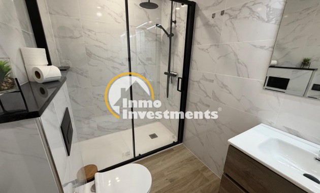 Resale - Apartment - Torrevieja - Beach