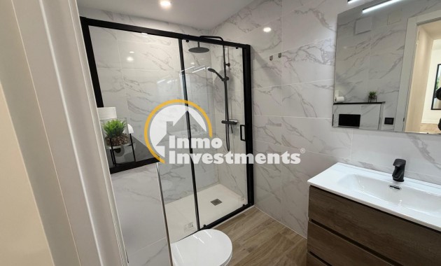 Resale - Apartment - Torrevieja - Beach