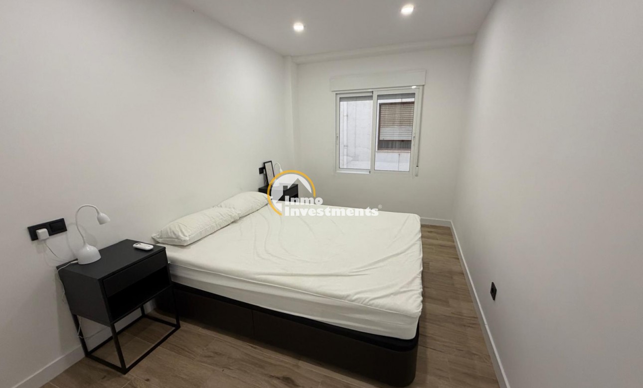 Resale - Apartment - Torrevieja - Beach