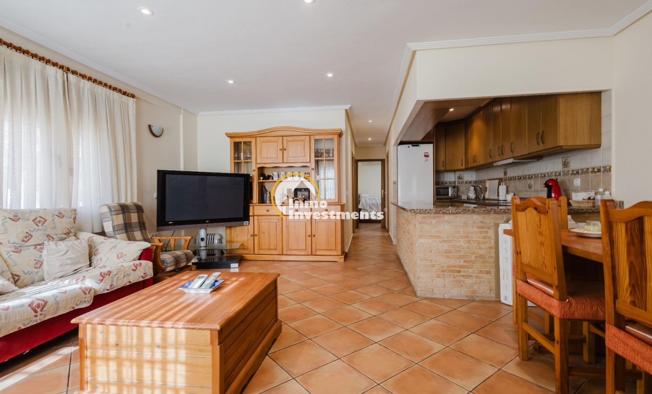 Resale - Apartment - La Mata