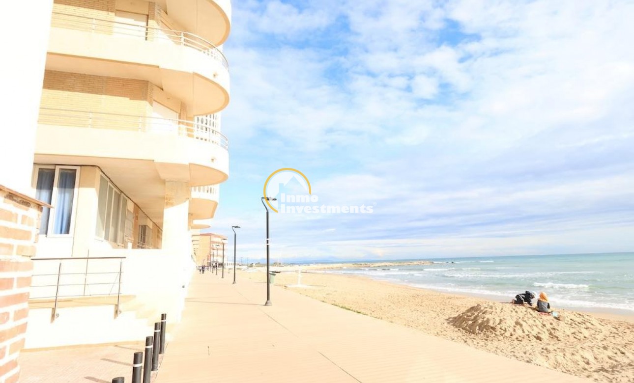 Resale - Apartment - Torrevieja - La Mata
