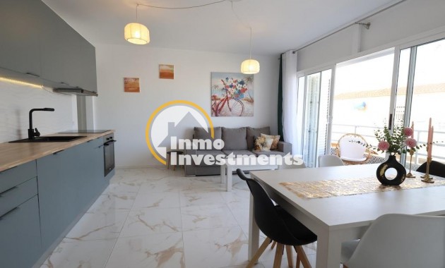 Resale - Apartment - Torrevieja - La Mata