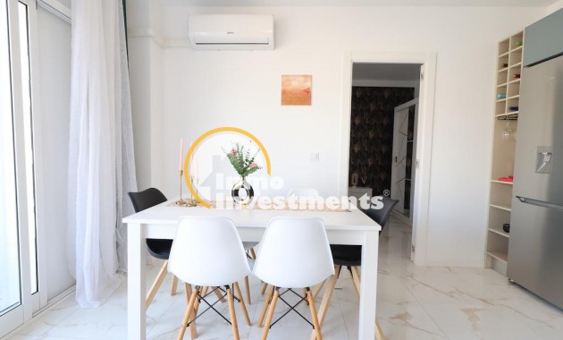 Resale - Apartment - Torrevieja - La Mata