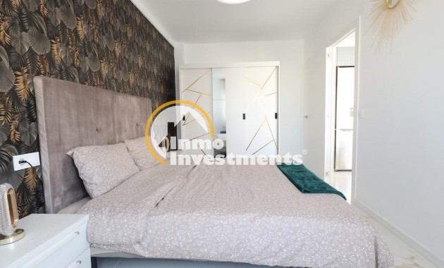 Resale - Apartment - Torrevieja - La Mata