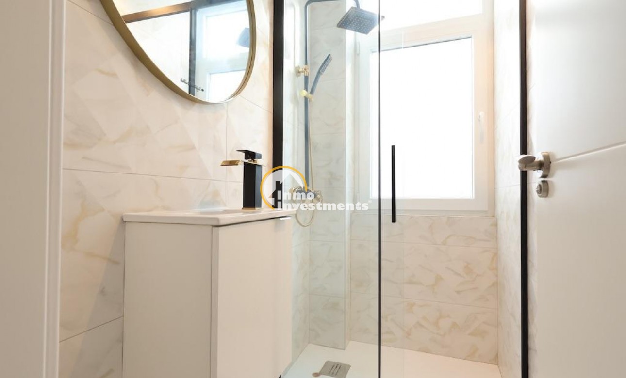 Resale - Apartment - Torrevieja - La Mata