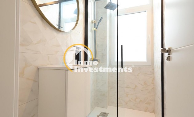 Resale - Apartment - Torrevieja - La Mata