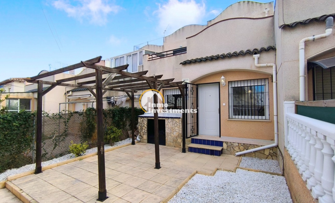 Resale - Town house - Torrevieja - Lago jardin