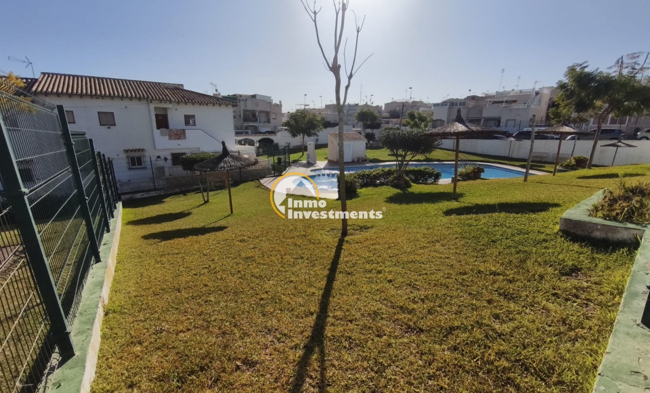 Resale - Town house - Torrevieja - Lago jardin