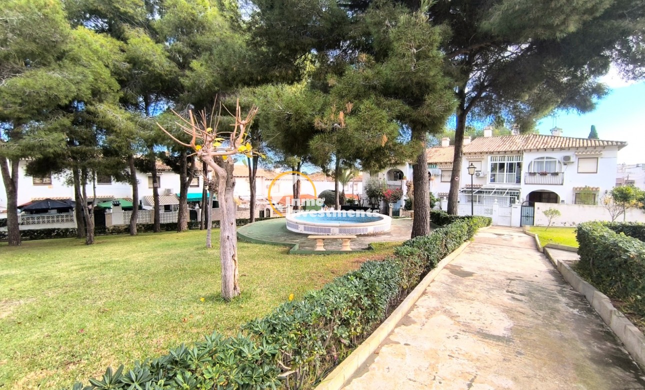 Resale - Town house - Torrevieja - Lago jardin