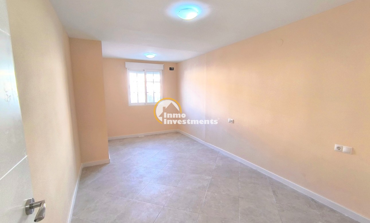 Resale - Bungalow - Torrevieja - El Chaparral