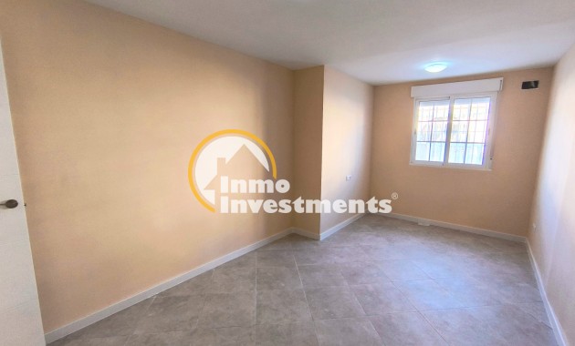 Resale - Bungalow - Torrevieja - El Chaparral