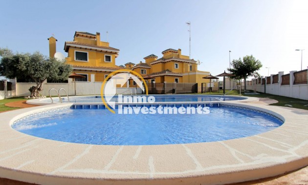 Resale - Semi detached villa - Ciudad Quesada - Doña Pepa