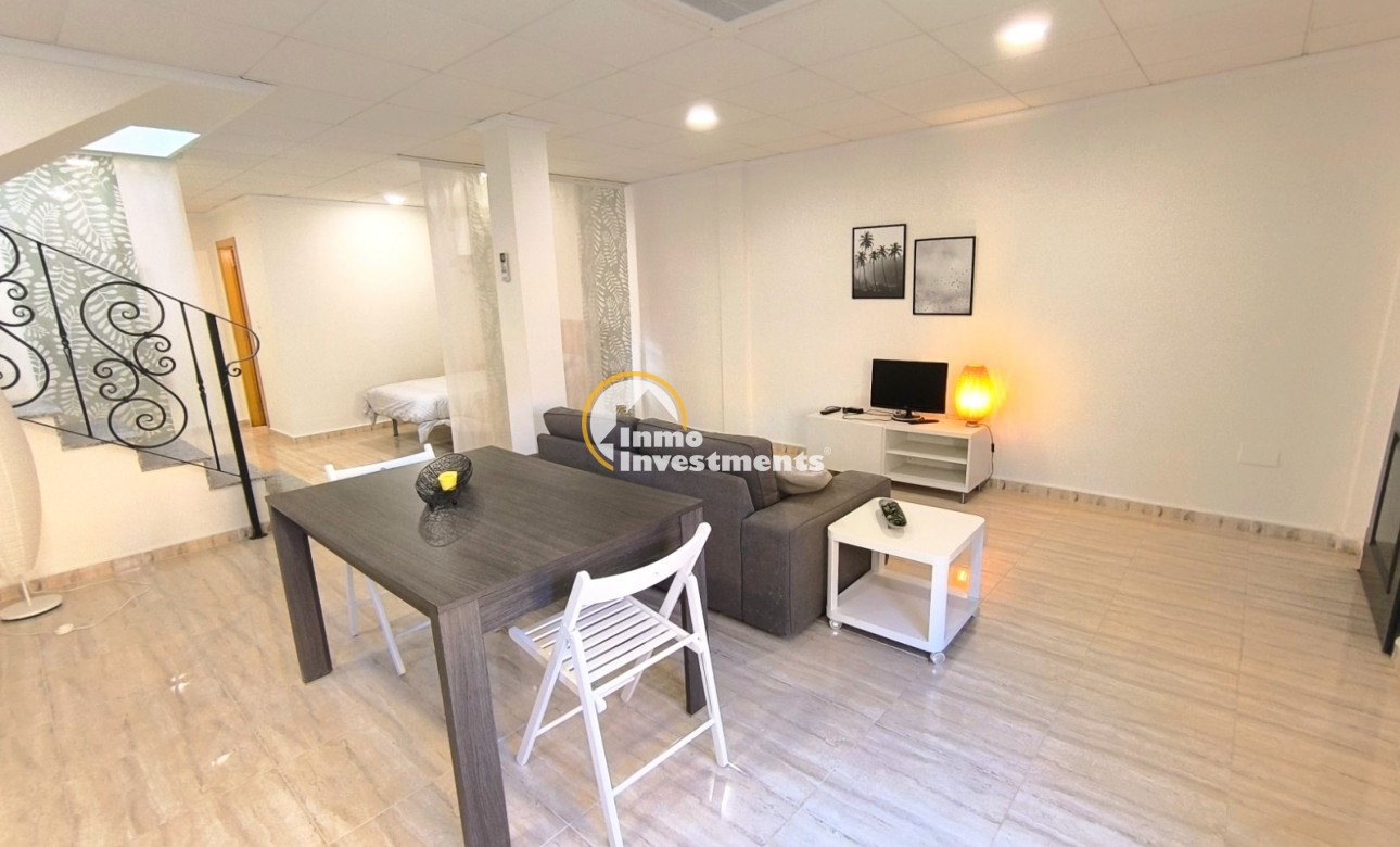 Resale - Semi detached villa - Ciudad Quesada - Doña Pepa