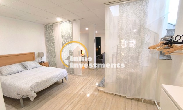 Resale - Semi detached villa - Ciudad Quesada - Doña Pepa