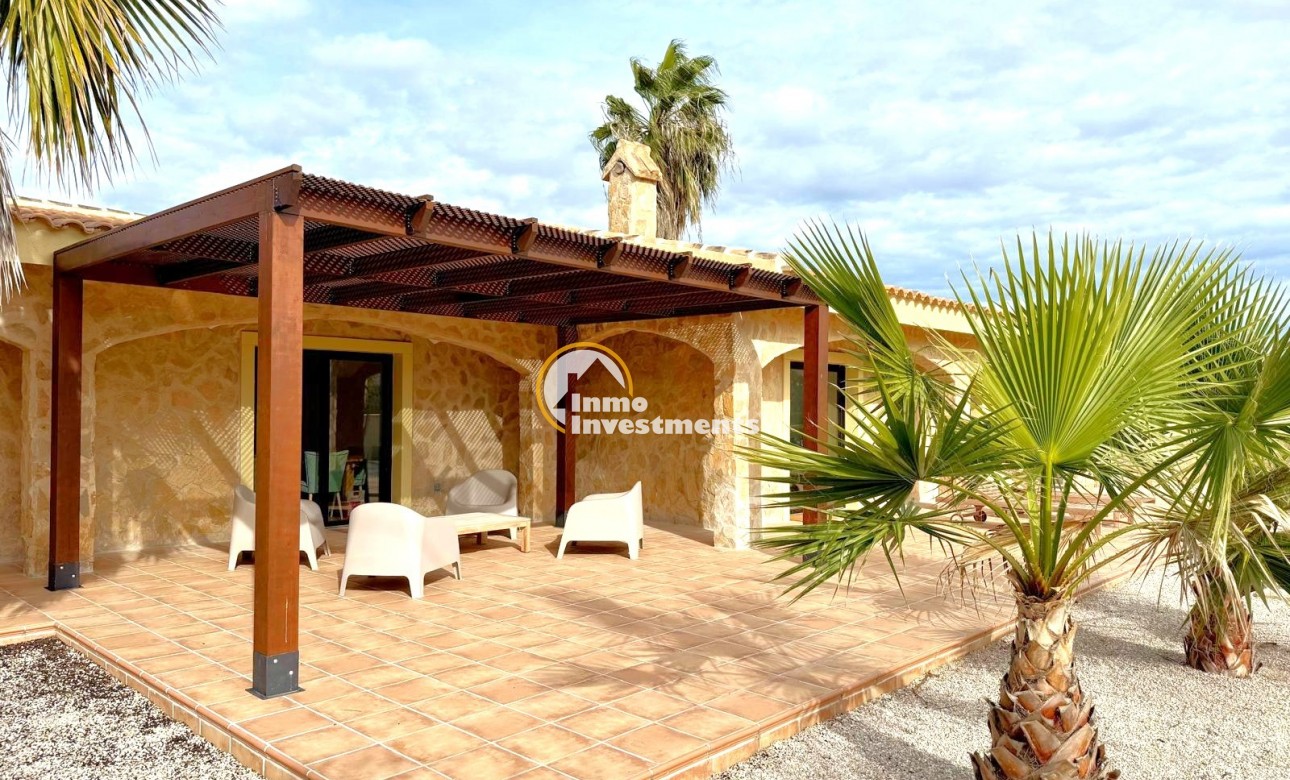 Resale - Villa - San Miguel de Salinas - San Miguel