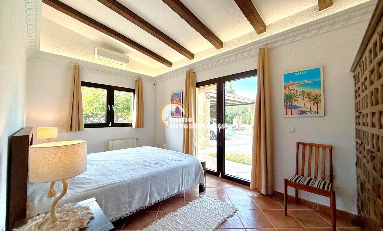 Resale - Villa - San Miguel de Salinas - San Miguel