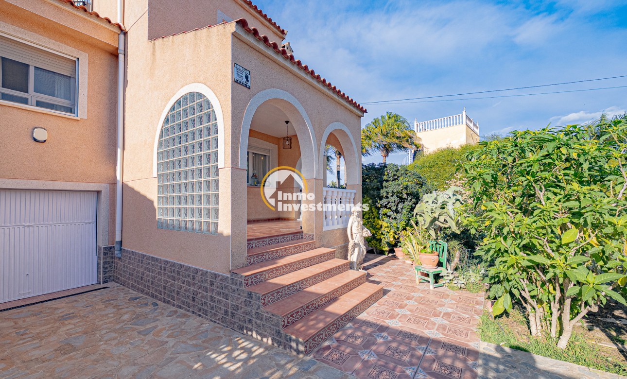 Resale - Semi detached villa - Torrevieja - El Chaparral