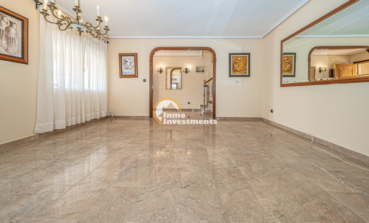 Resale - Semi detached villa - Torrevieja - El Chaparral