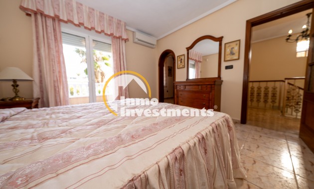 Resale - Semi detached villa - Torrevieja - El Chaparral