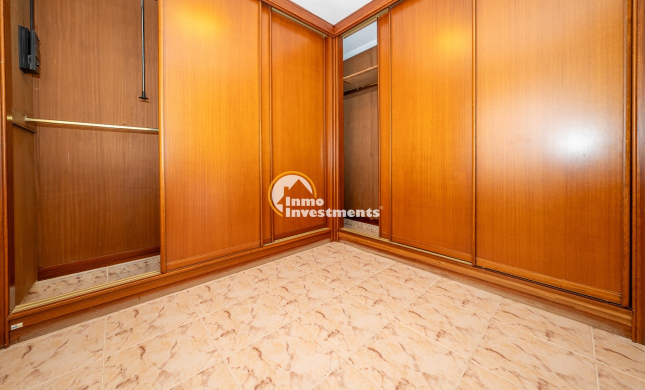 Resale - Semi detached villa - Torrevieja - El Chaparral