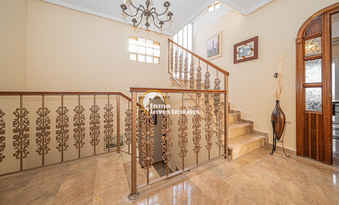 Resale - Semi detached villa - Torrevieja - El Chaparral