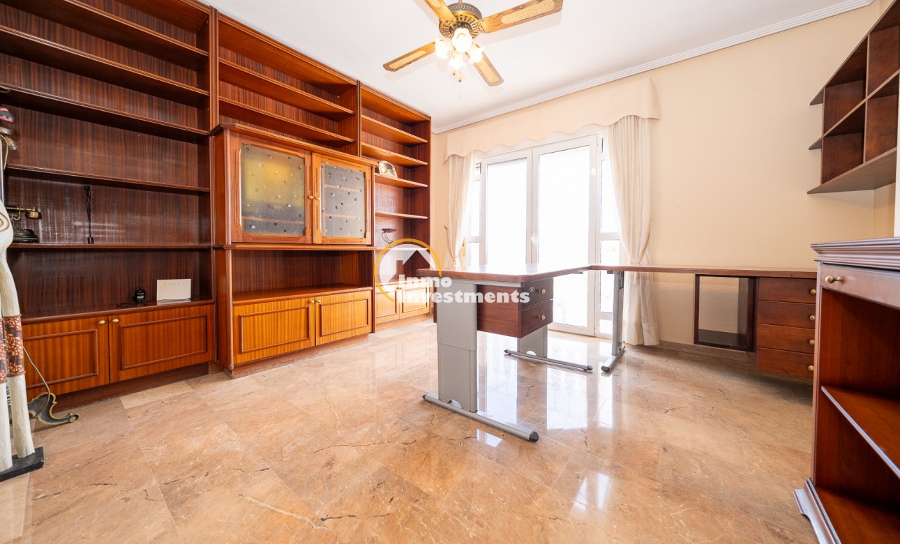 Resale - Semi detached villa - Torrevieja - El Chaparral