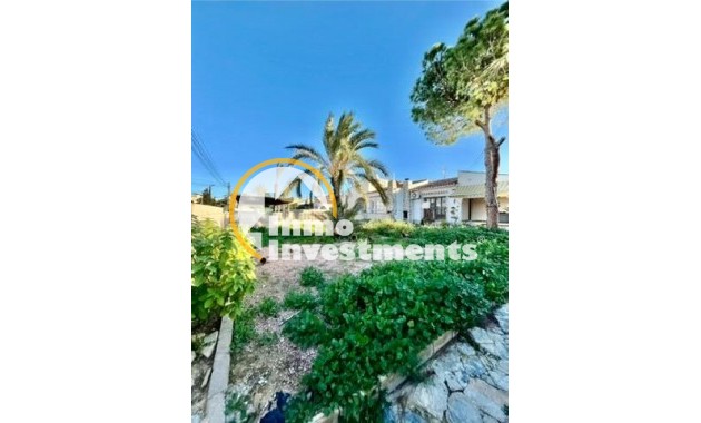 Resale - Villa - Torrevieja - Aguas Nuevas