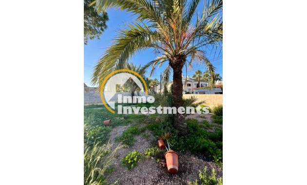 Resale - Villa - Torrevieja - Aguas Nuevas