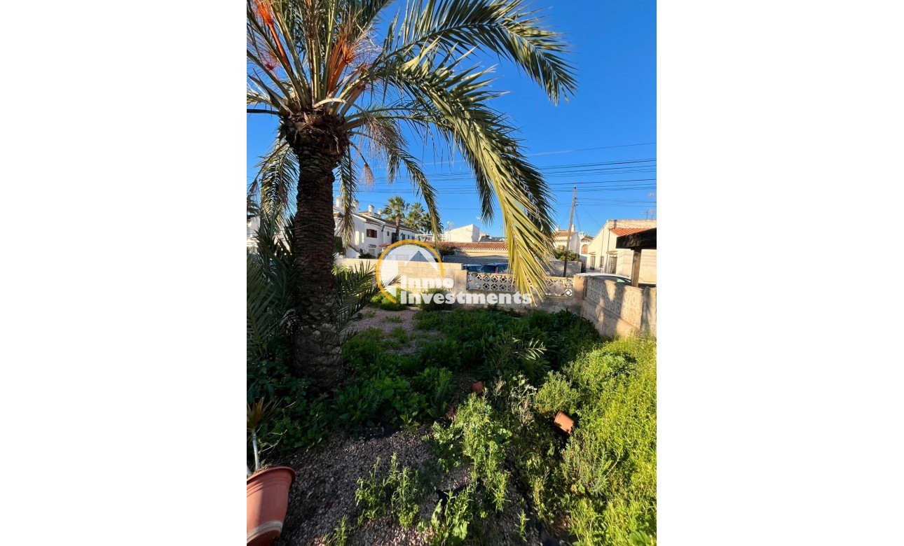 Resale - Villa - Torrevieja - Aguas Nuevas