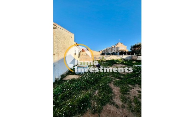 Resale - Villa - Torrevieja - Aguas Nuevas