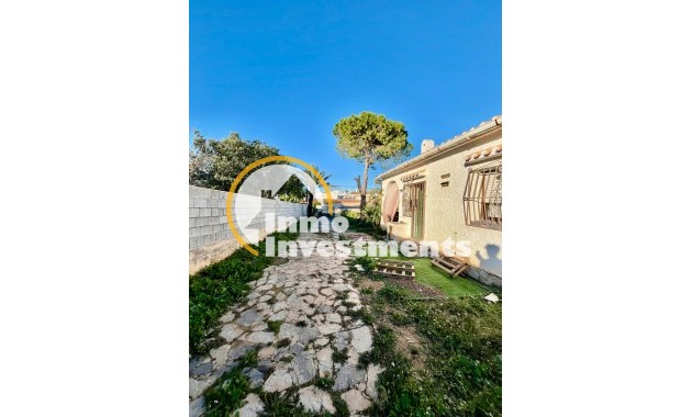 Resale - Villa - Torrevieja - Aguas Nuevas