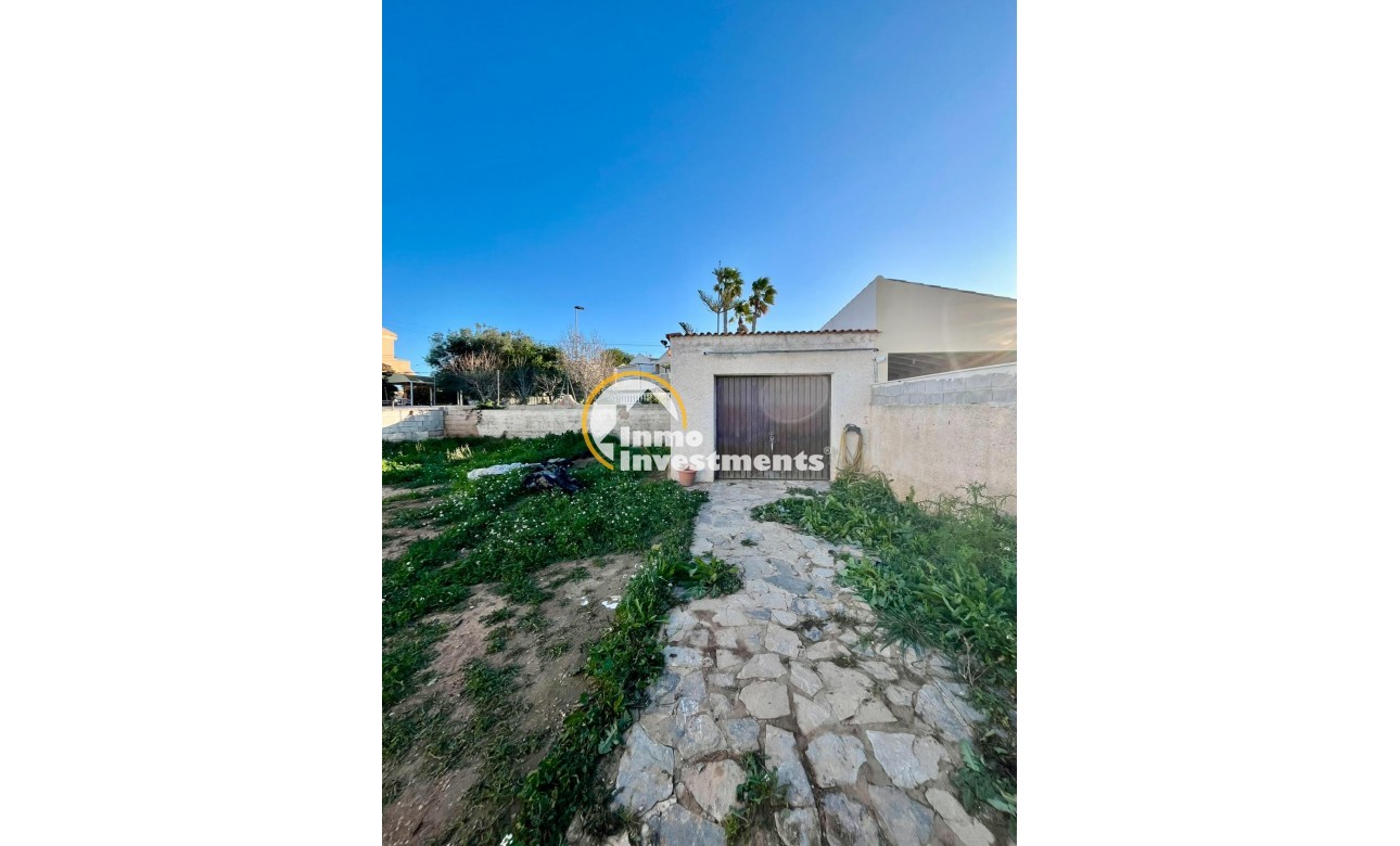 Resale - Villa - Torrevieja - Aguas Nuevas