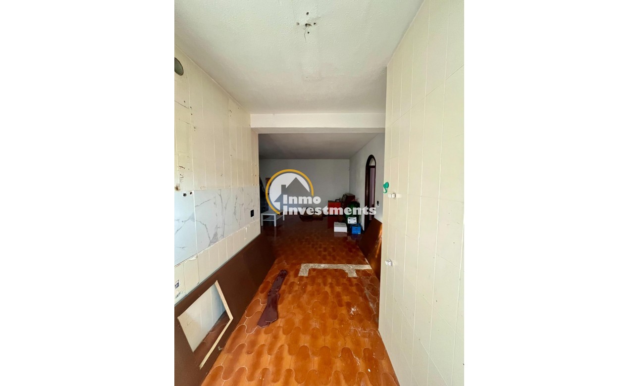 Resale - Villa - Torrevieja - Aguas Nuevas