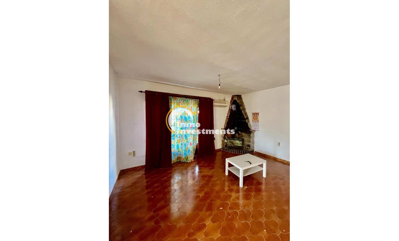 Resale - Villa - Torrevieja - Aguas Nuevas