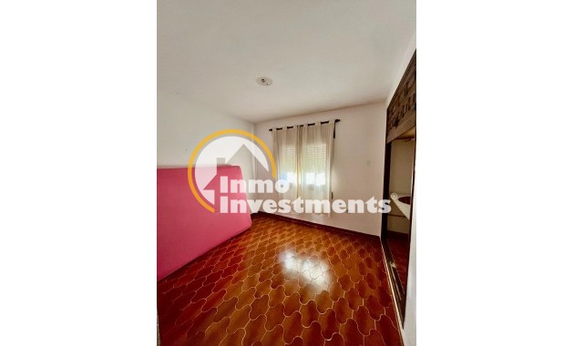 Resale - Villa - Torrevieja - Aguas Nuevas