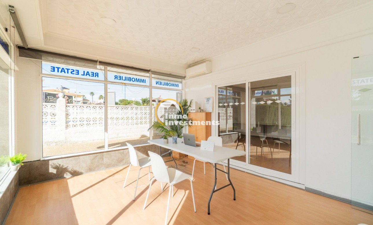 Long term rental - Commercial - Orihuela Costa - La Zenia