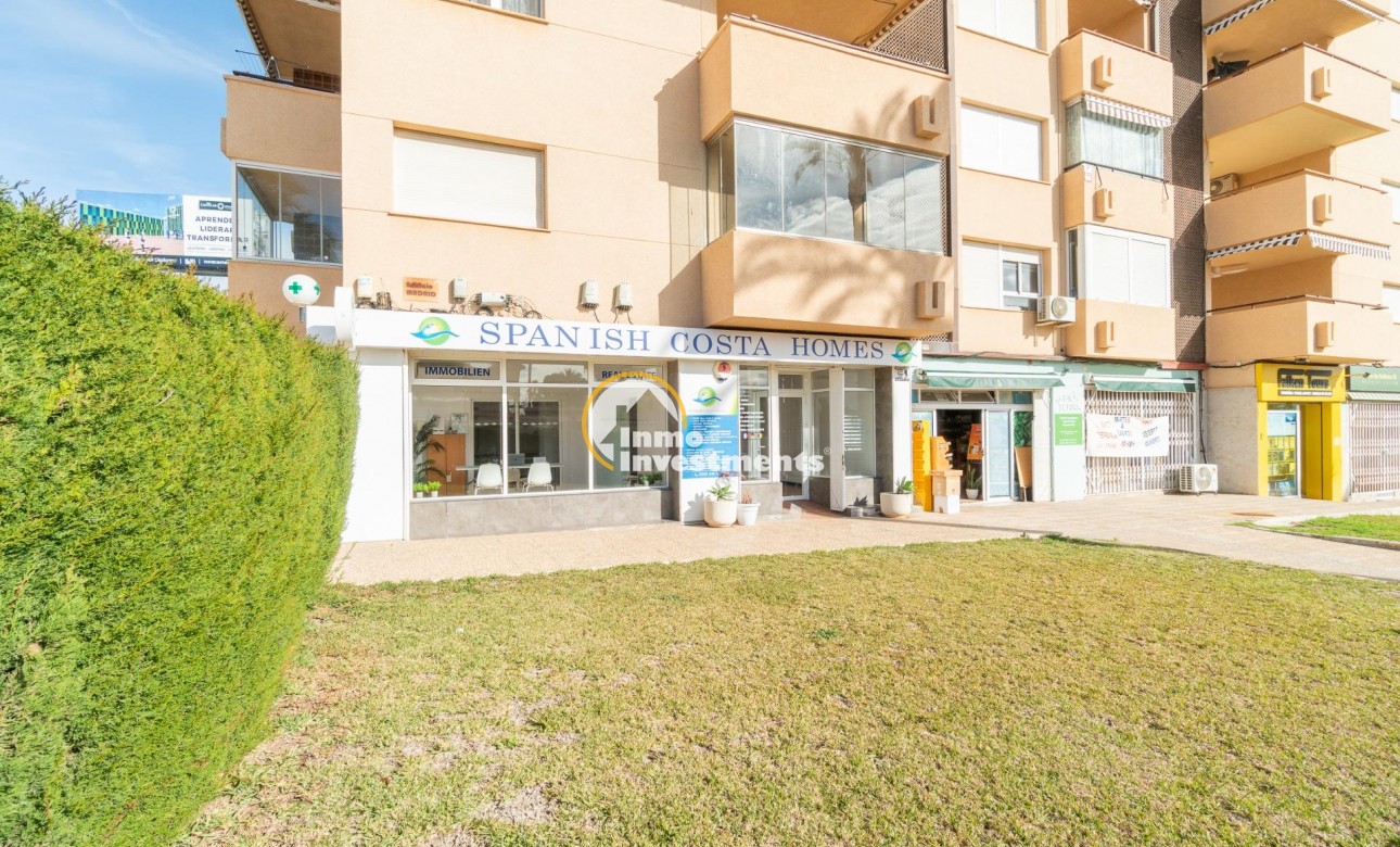 Long term rental - Commercial - Orihuela Costa - La Zenia