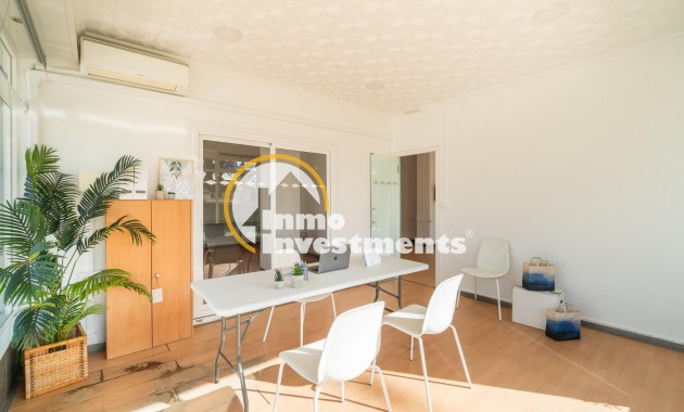 Long term rental - Commercial - Orihuela Costa - La Zenia