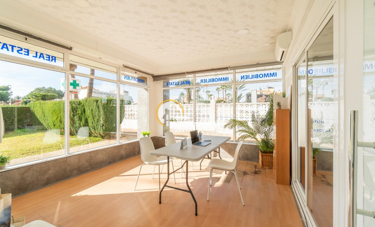 Long term rental - Commercial - Orihuela Costa - La Zenia