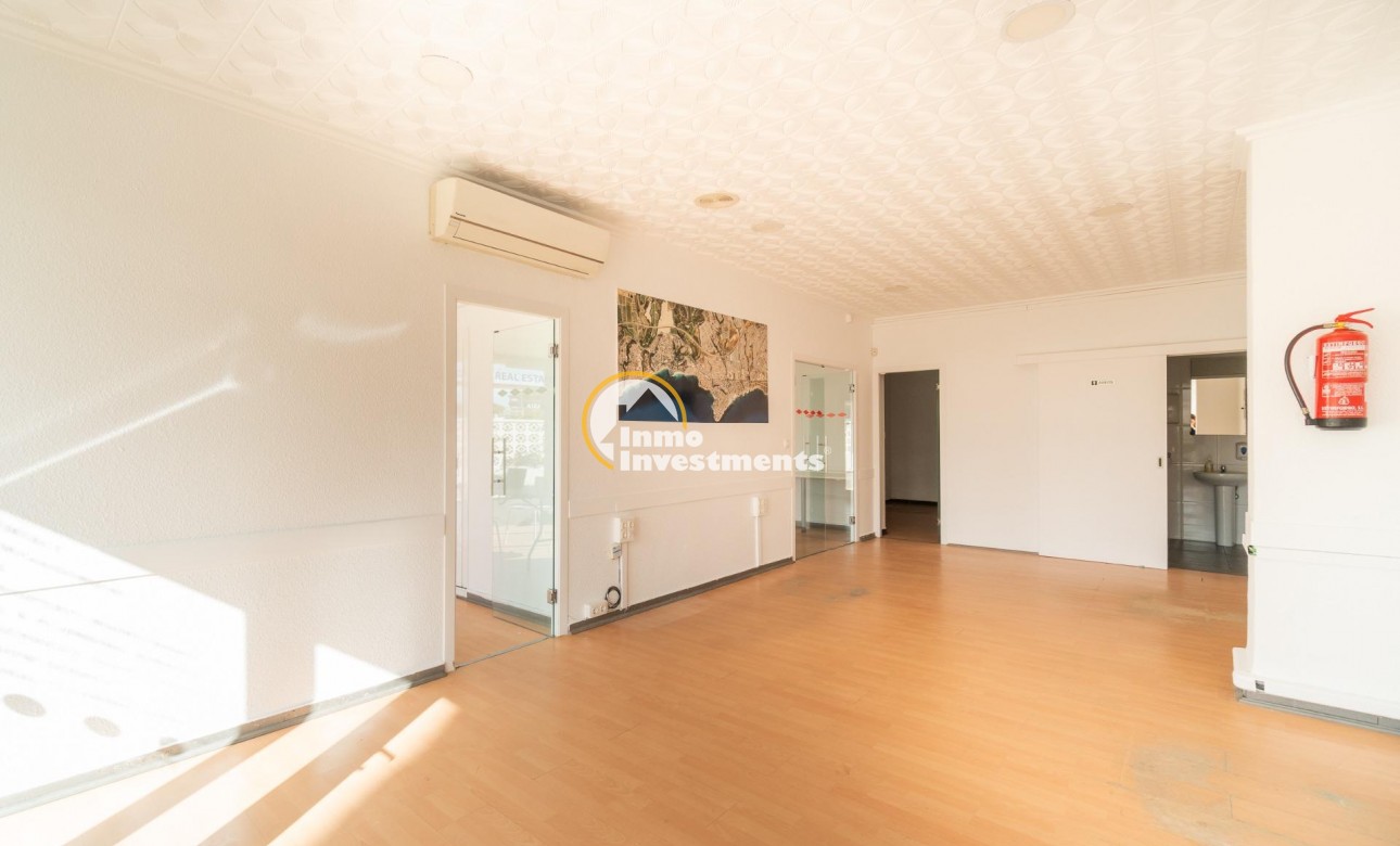 Long term rental - Commercial - Orihuela Costa - La Zenia