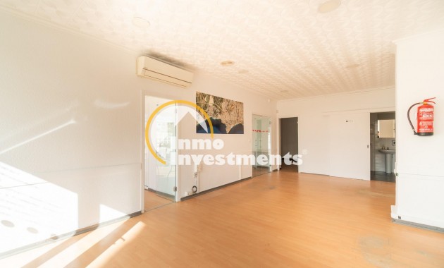 Long term rental - Commercial - Orihuela Costa - La Zenia