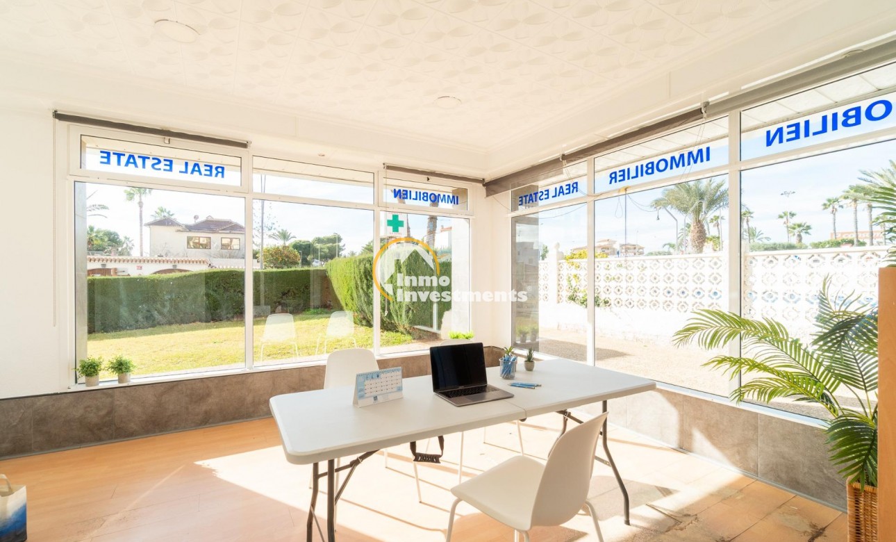 Long term rental - Commercial - Orihuela Costa - La Zenia