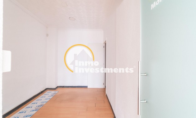 Long term rental - Commercial - Orihuela Costa - La Zenia