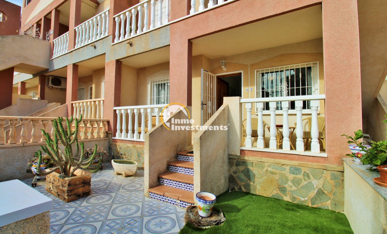 Resale - Apartment - Villamartin