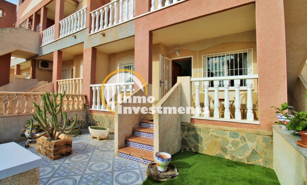 Resale - Apartment - Villamartin